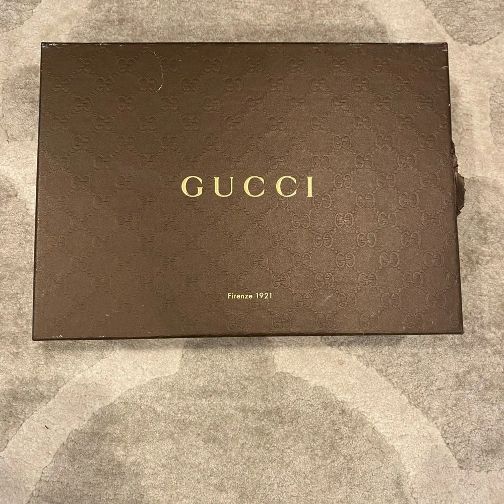 ๐ฏ Authentic Gucci Platform Patent Black Mary Jane Pump size 35 - Picture 5 of 8